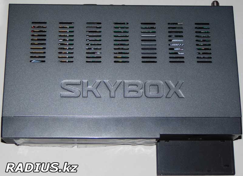 Skybox F4    -  4