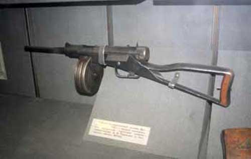 Пистолет-пулемет ППД в музее Сталинградской битвы