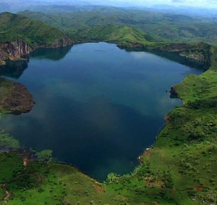 Озеро убийца в Камеруне Ньос или Ниос