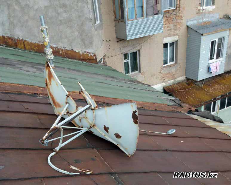 Обломки антенн в Алматы