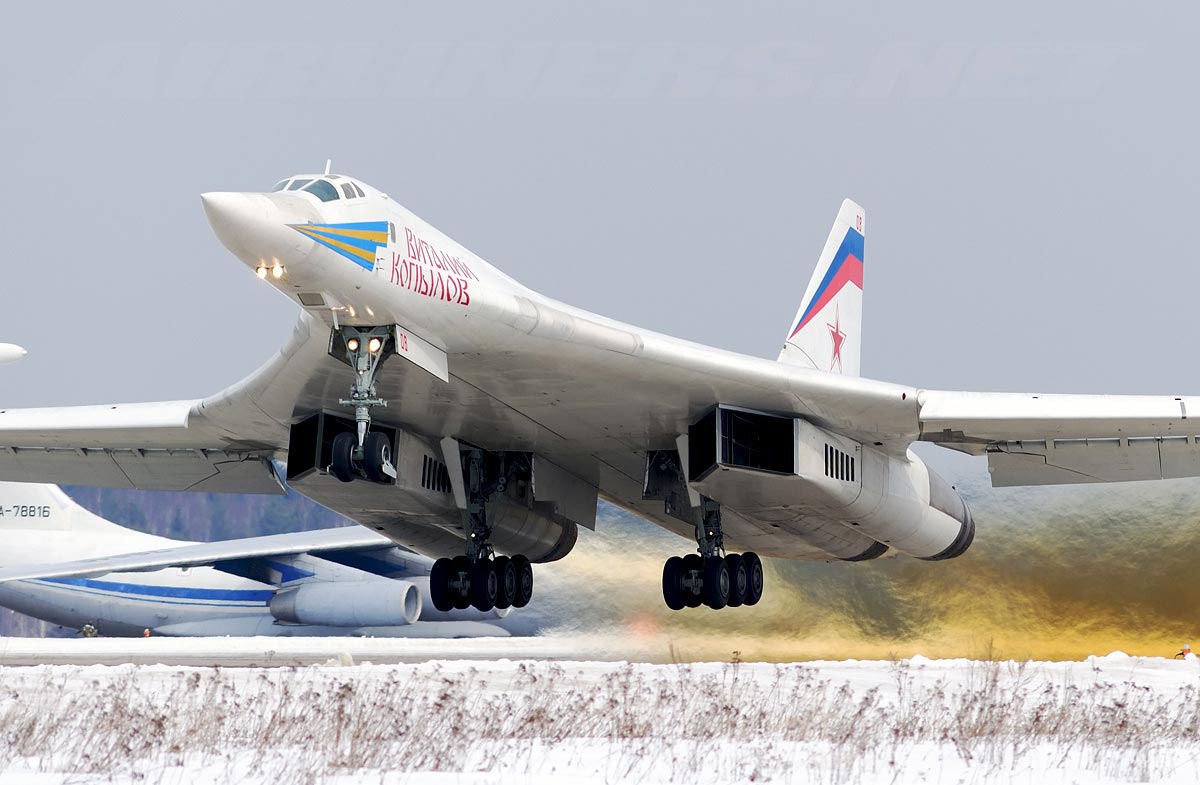 Стратегический бомбардировщик Ту-160 СССР и Россия